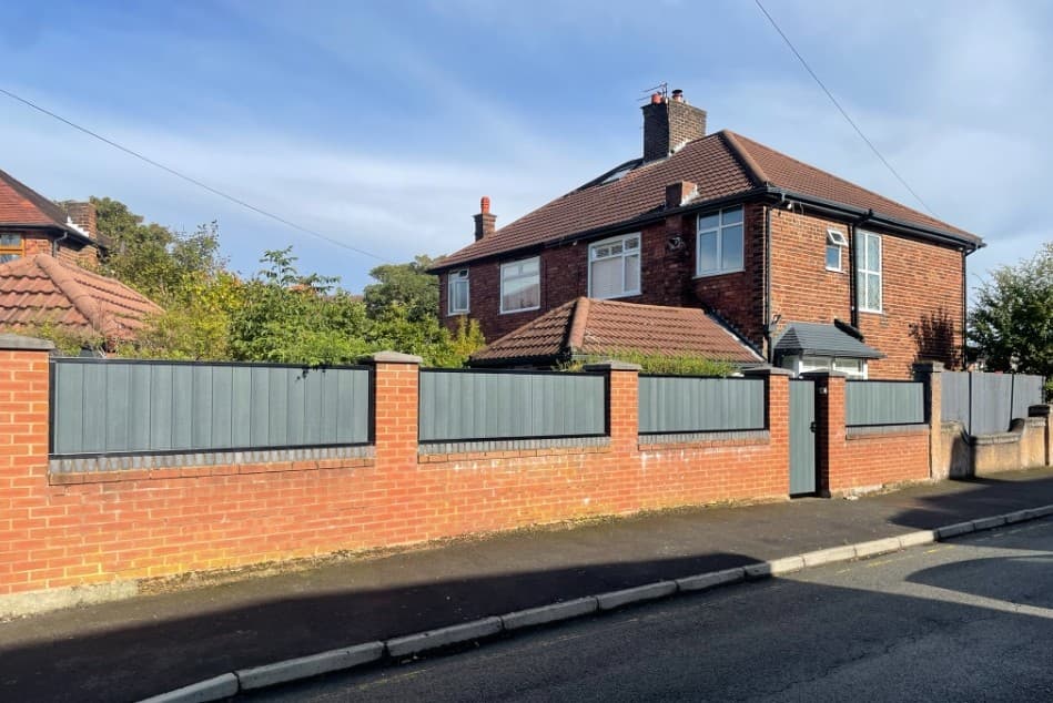 Composite fencing installation in Liverpool